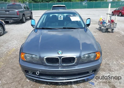 2002 BMW 325Ci z USA, uszkodzony, nr VIN WBABN33402PG56171